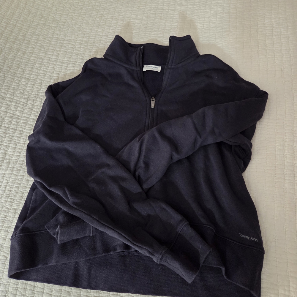 Tommy John Women's Navy V-Neck Sweater
